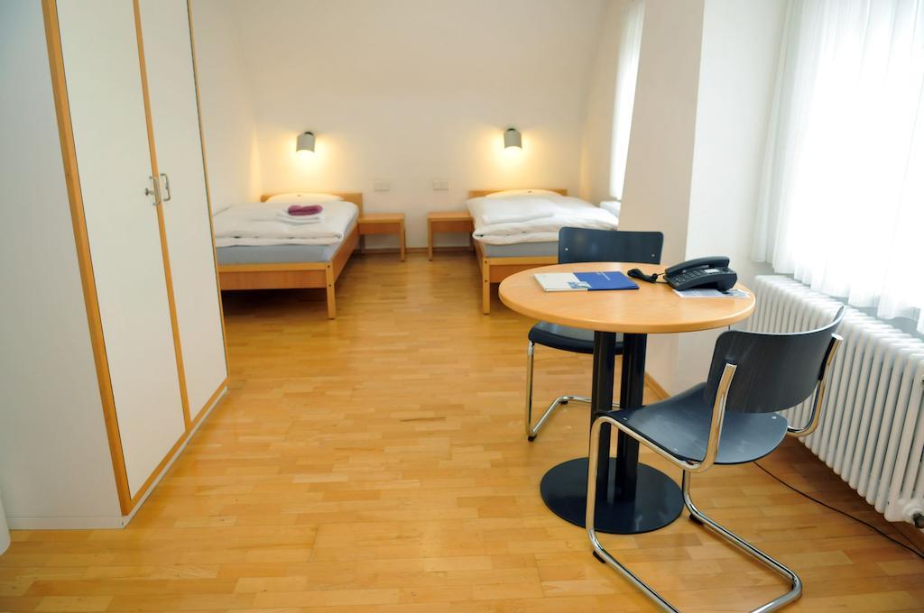 Tagungszentrum Evangelische Akademie Bad Boll Zimmer foto